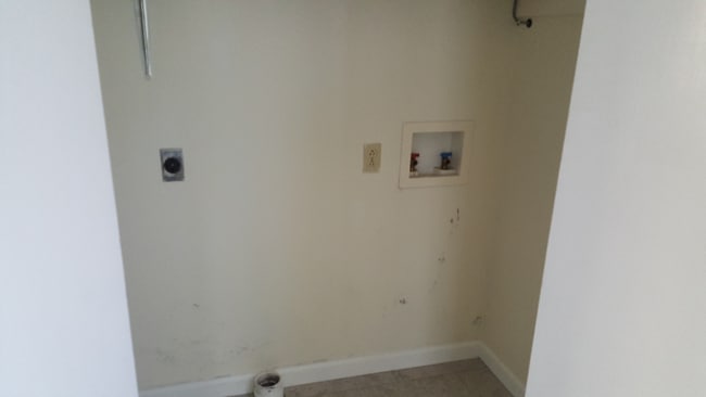 Photo - 209 Hicks Dr