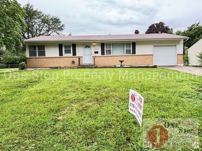 Building Photo - Charming 3-Bedroom Home with Big Backyard ...