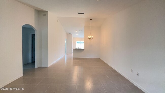 Photo - 4 Llobell Pl