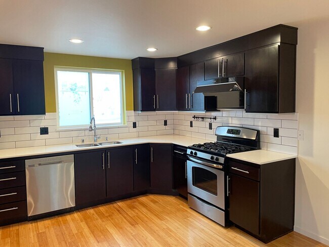 Photo - 2116 NE 89th St