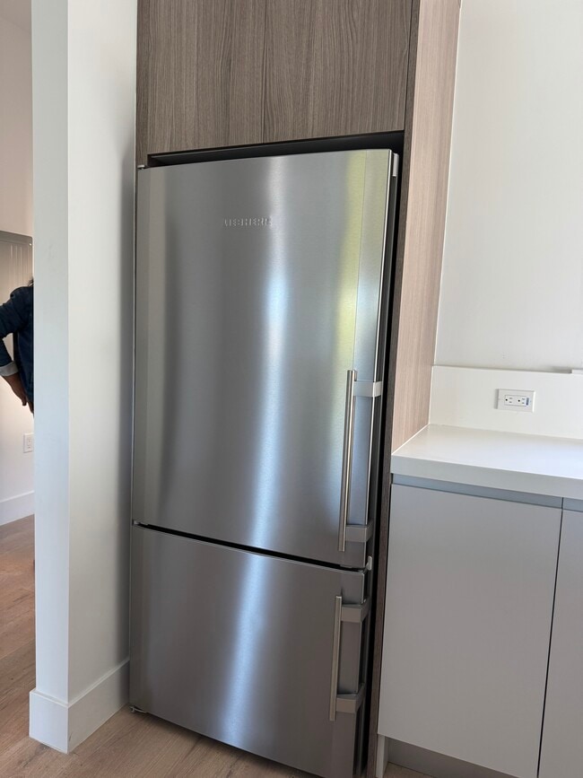 Kitchen - 2747 San Pablo Ave Unit 502