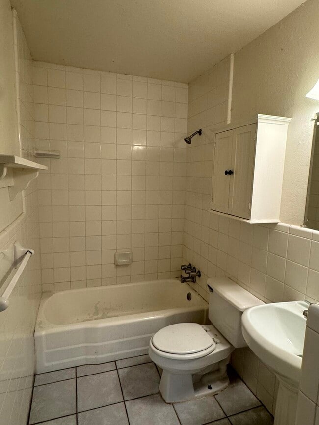Photo - 4415 42nd St