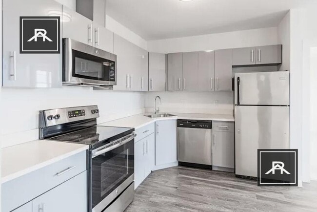 Building Photo - 2 bedroom in Brighton MA 02135 Unit 402