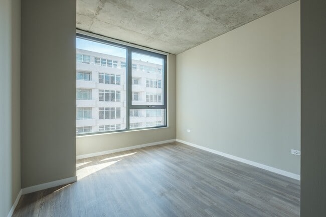 Photo - 14 N Peoria St Unit 506