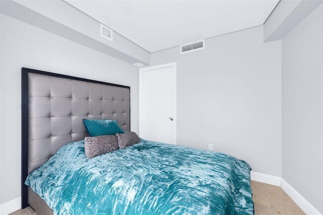 Photo - 1800 S Ocean Dr Unidad 2309