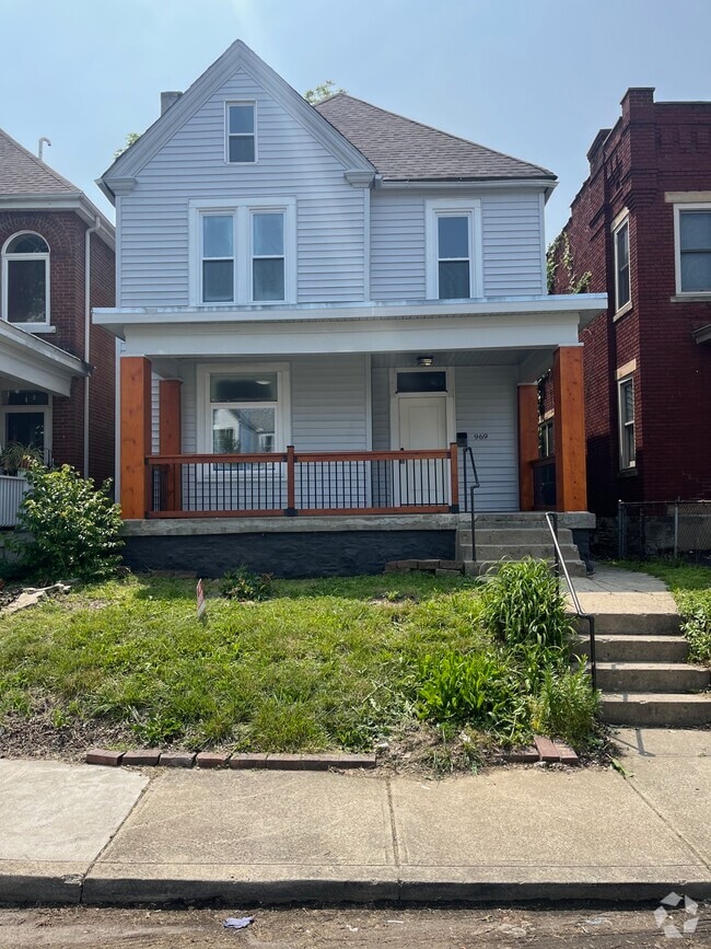 Building Photo - 969 Wilson Ave Rental