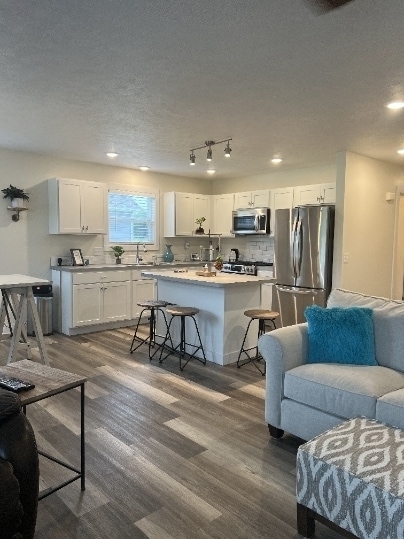 Building Photo - 3208 Babylon Rd Unit 3208