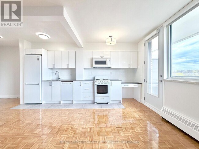 Photo - 276 St George St Unit 809