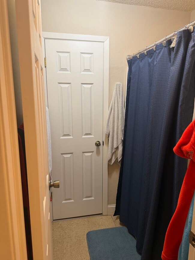 Photo - 725 Chaparral Cir Unidad 725