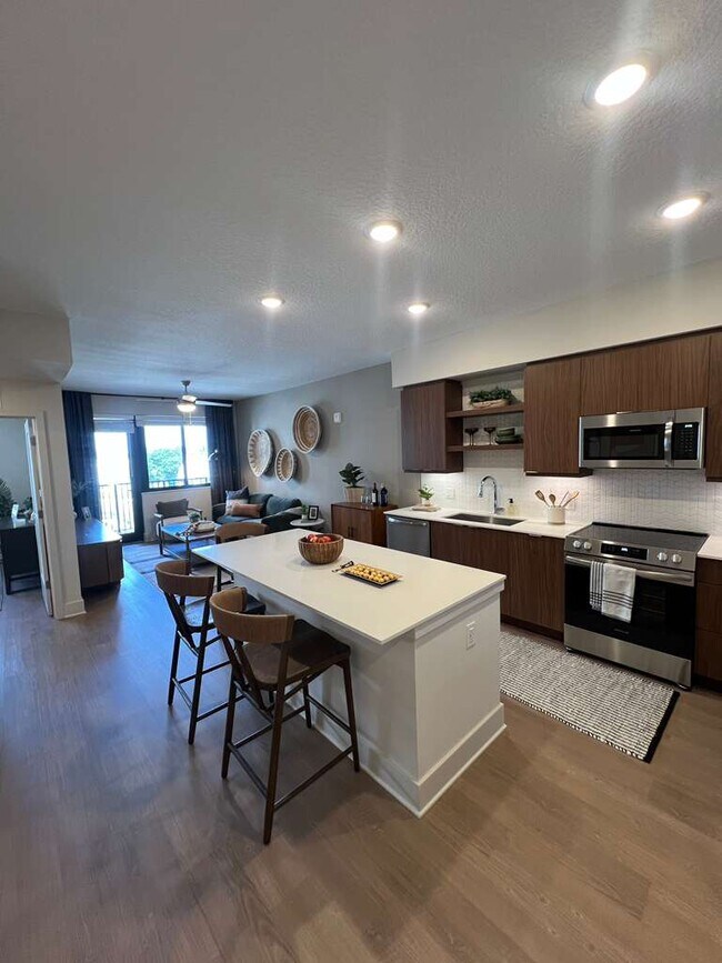 Building Photo - 6830 SW 30th St Unit A1