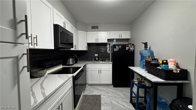 Photo - 12700 Lake Rd Unidad 708