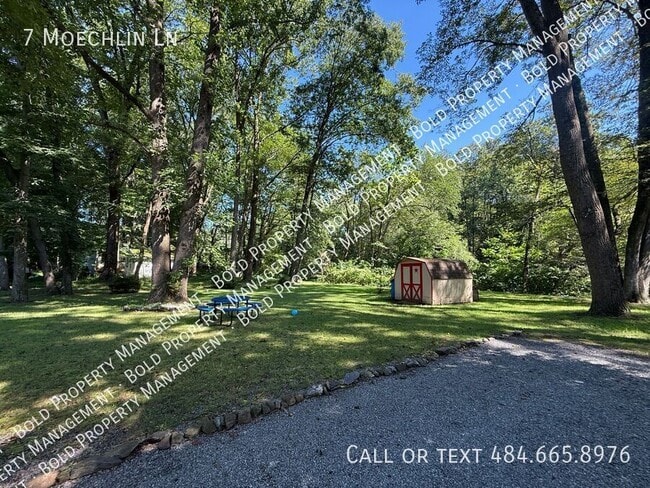 Photo - 7 Moechlin Ln