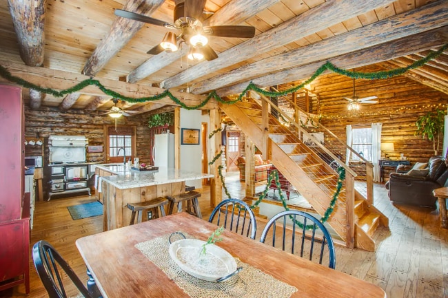 Photo - 510 Marges Mountain Ln