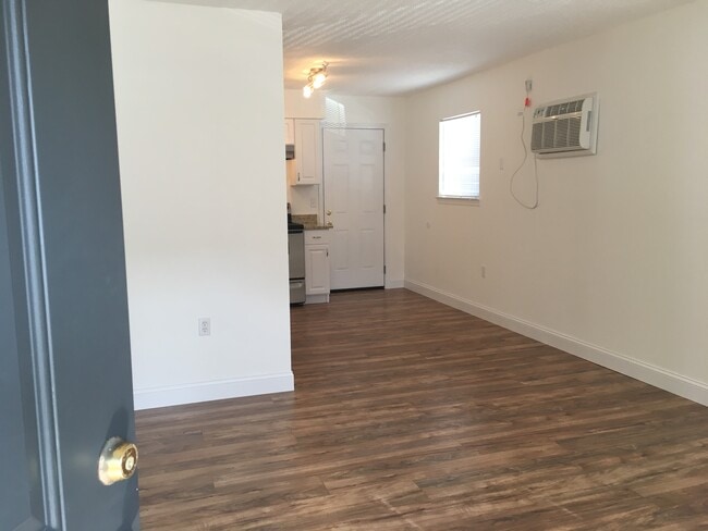 Building Photo - 1417 29th St Rental