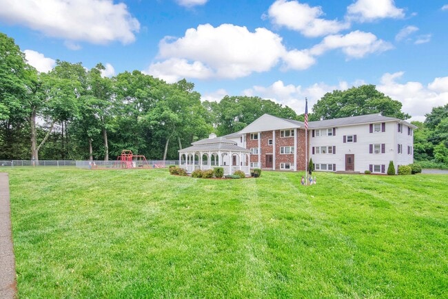 Exterior at Palmer Gardens - Palmer Gardens