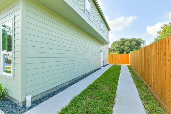 Photo - 162 Wallace St