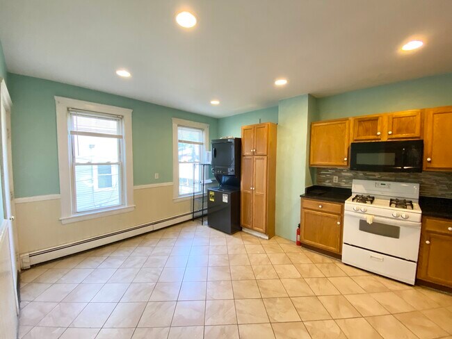 Photo - 1564 Tremont St Unit 4br1ba