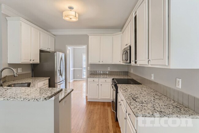 Photo - 875 Cedar Creek Dr