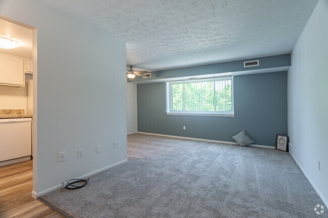 2BD 1.5BA 820 - 880 sq. ft.