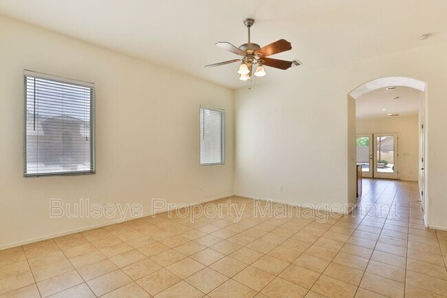 Photo - 11547 E Sylvan Ave