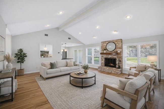 Photo - 1208 Dusky Thrush Trail