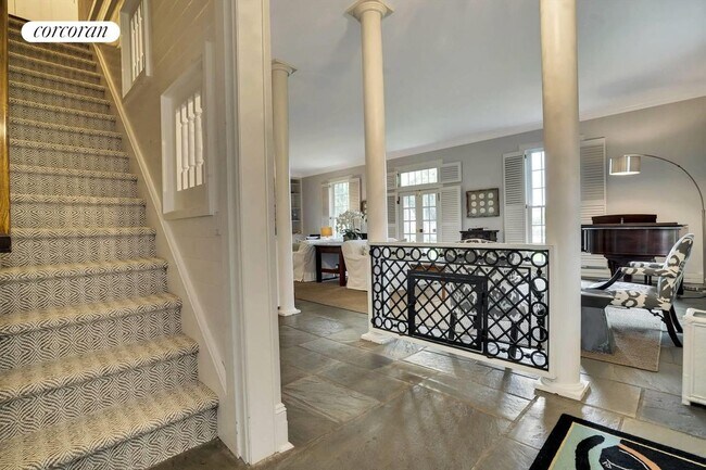 Photo - 5 Shinnecock Rd