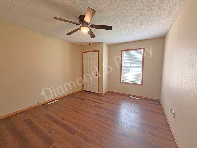 Photo - 1413 W Rainey St