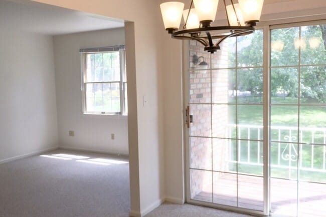 Diningroom open to Livingroom