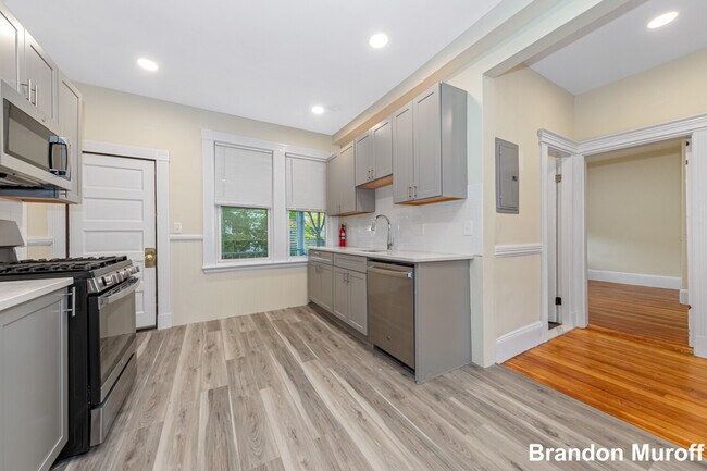 Photo - 44 Brackett St Unidad 3