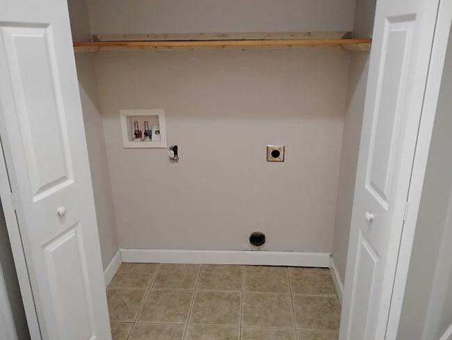 Photo - 627 NE Washington St