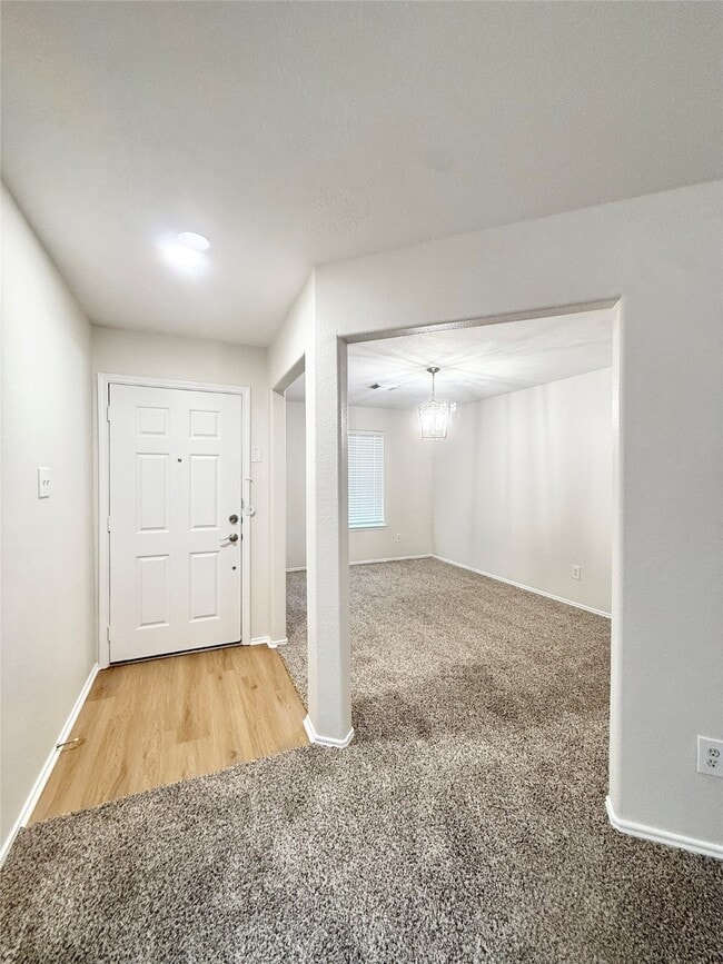 Photo - 8803 Danbury Hollow Ln