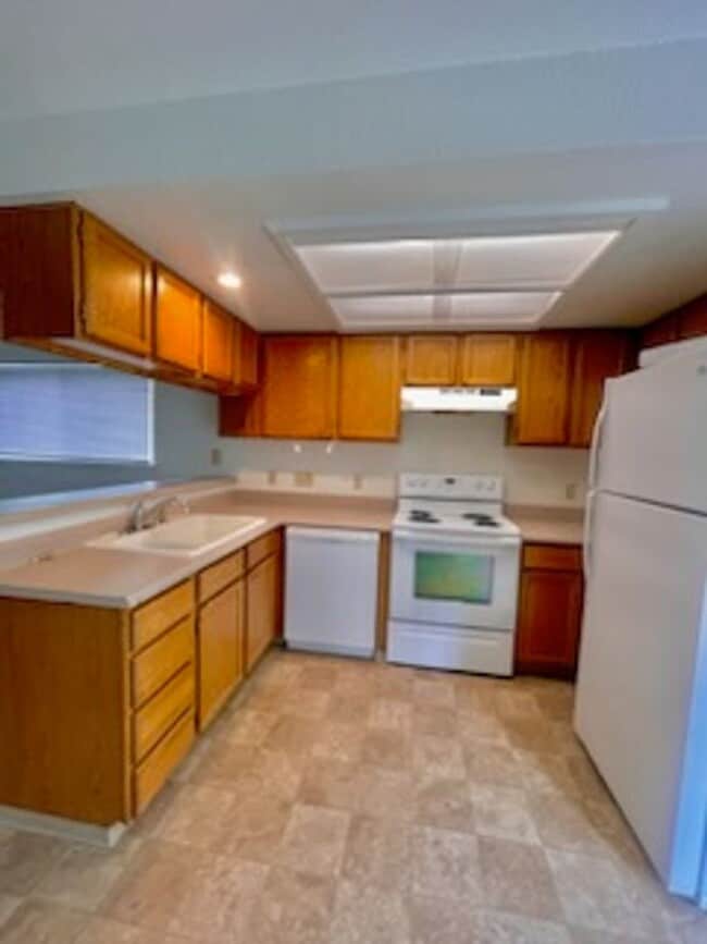 Photo - 1747 Siskiyou Blvd Unit 1