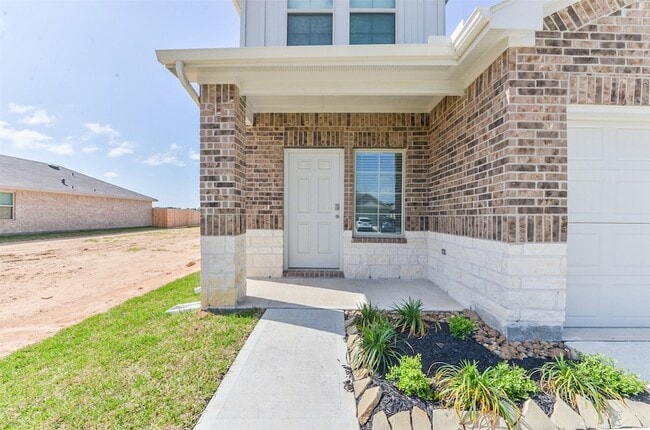 Photo - 16524 Cascading Pnes Ct