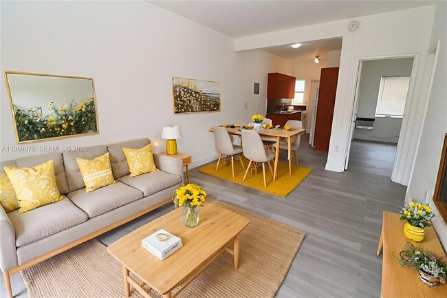 Photo - 835 83rd St Unidad 3