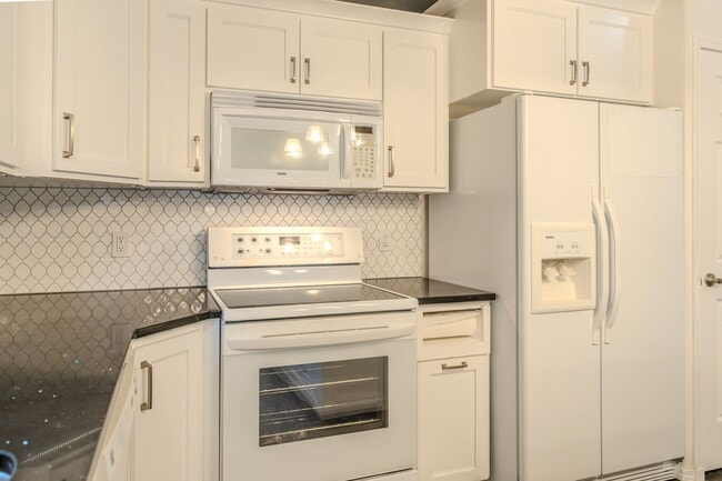 Photo - Executive Property with River Access