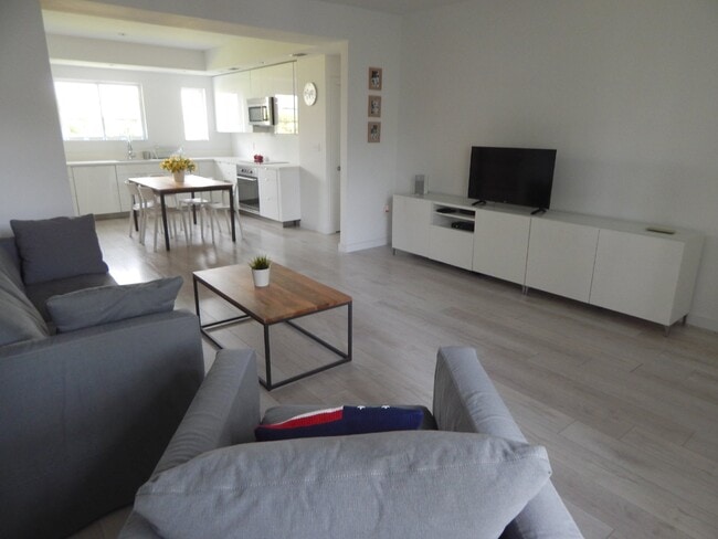 Photo - Exquisite 2/2 condo in Art Deco style building Unidad #102