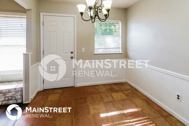 Photo - 828 SE 9th St