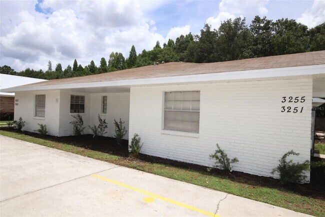 Photo - 3253 Bloomingdale Villas Ct House