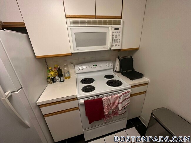 Photo - 1933 Commonwealth Ave Unidad 505