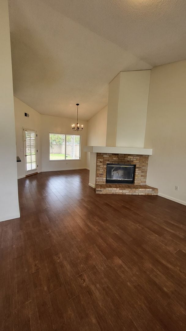 Building Photo - 6601 Camphor Ct Rental