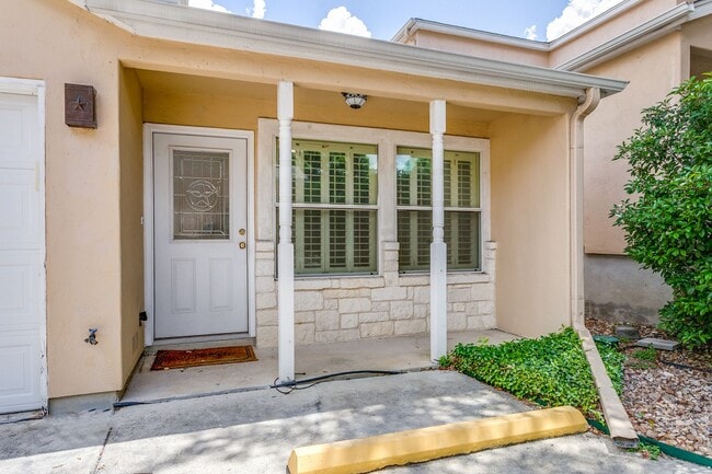 Photo - 2-BEDROOM, 2.5-BATHROOM DUPLEX/CONDOMINIUM IN TERRELL HEIGHTS
