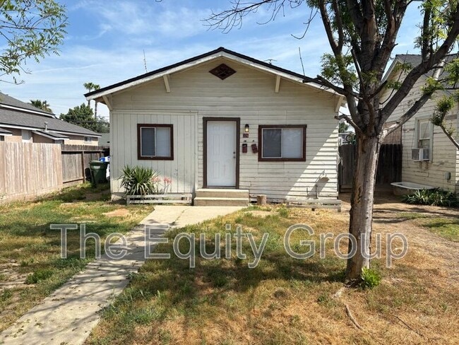 Building Photo - 326 S L St Unit A