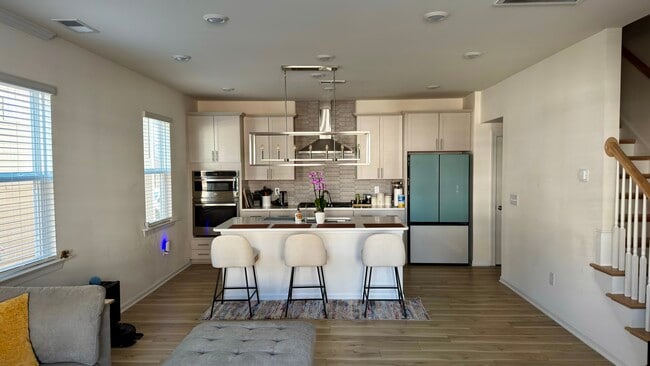 Photo - 806 Courting St