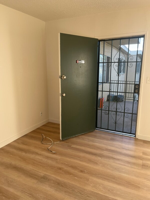 Photo - 3855 38th St