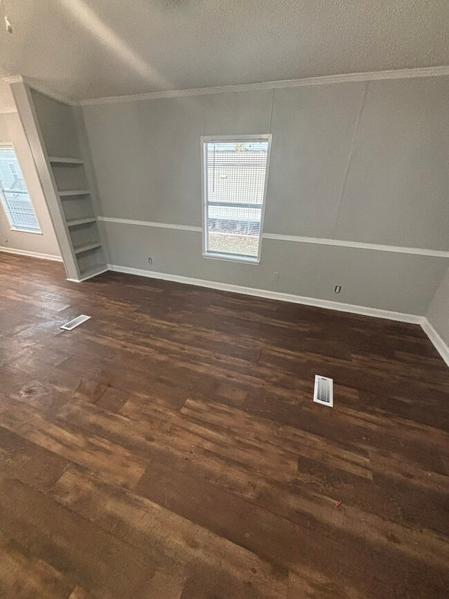 Photo - Triangle Mobile Home Park