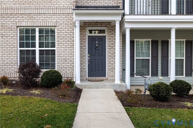 Photo - 6932 Leire Ln