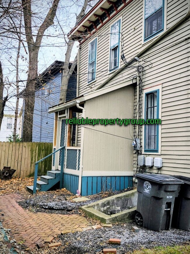 Photo - 1240 W Washington Blvd Unit 4