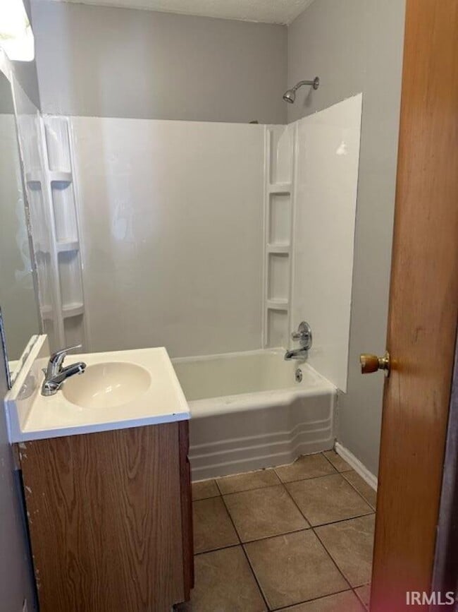 Photo - 1302 N Woodburn Ave