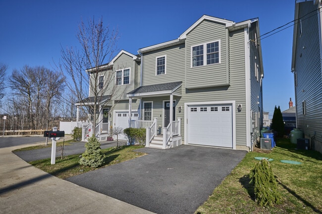 Building Photo - 25 Bellevue Ave