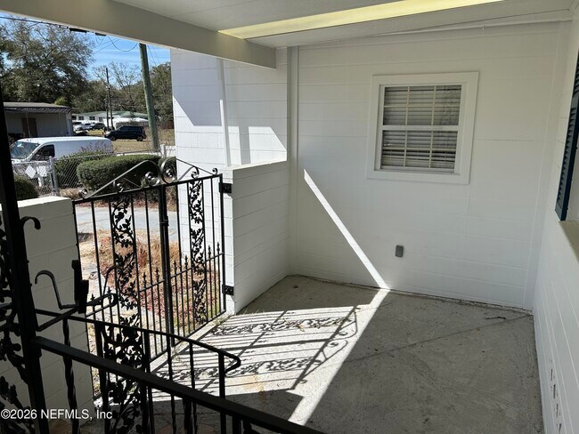 Photo - 7069 Perke Dr